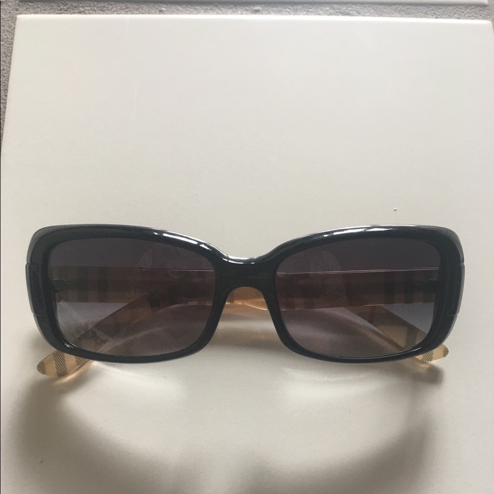 Burberry sunglasses